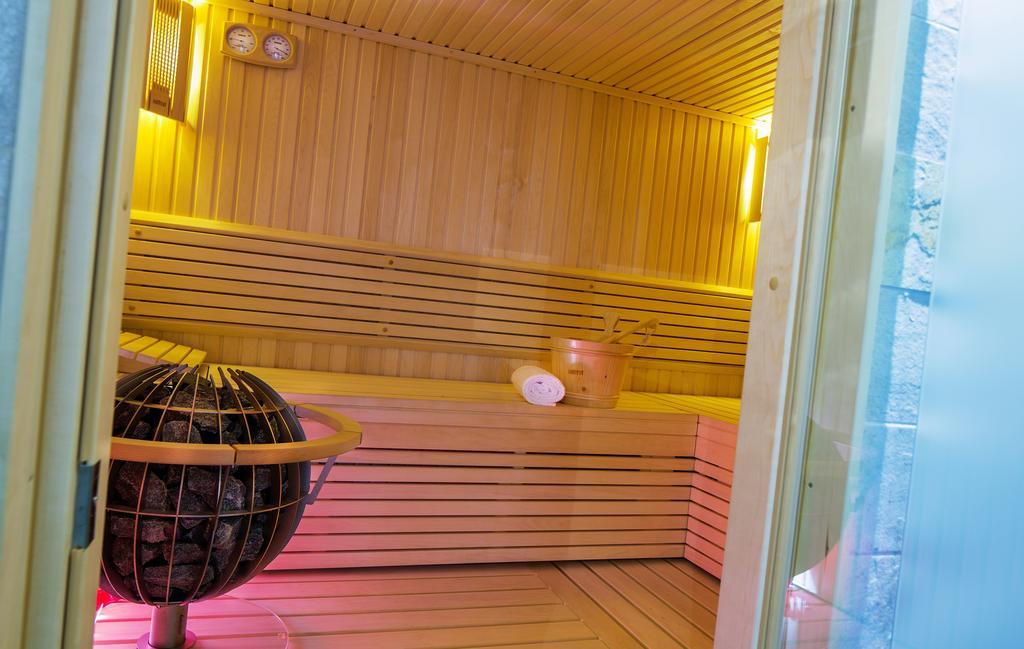 Wellness- Und Schneesporthotel Christiania Saas-Almagell Luaran gambar