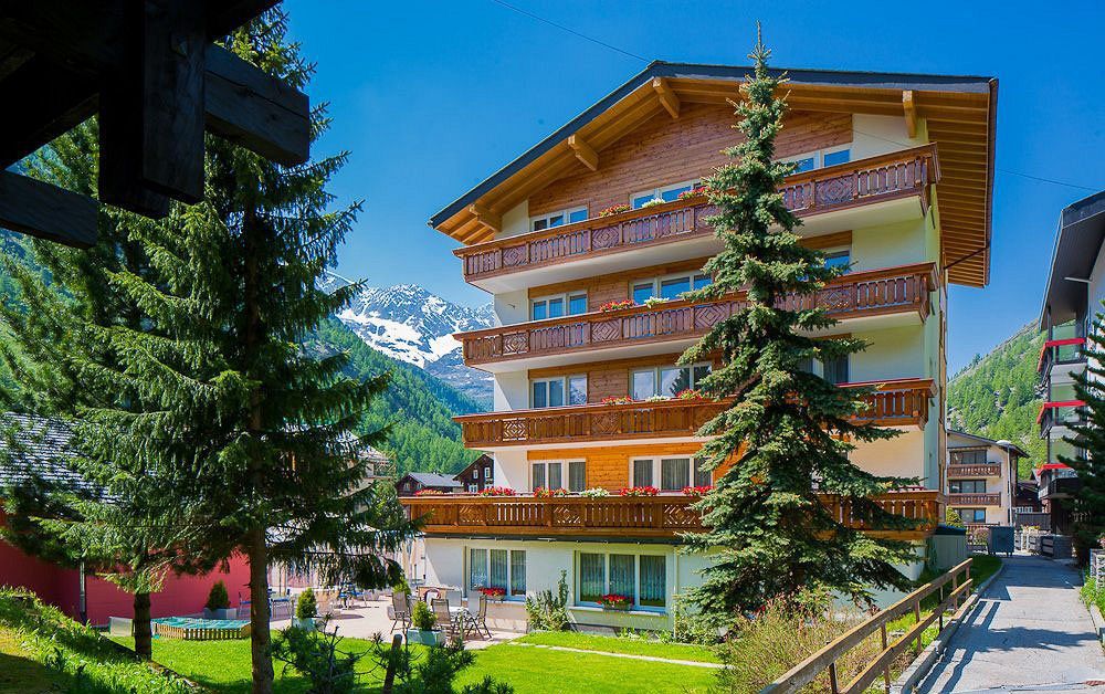 Wellness- Und Schneesporthotel Christiania Saas-Almagell Luaran gambar